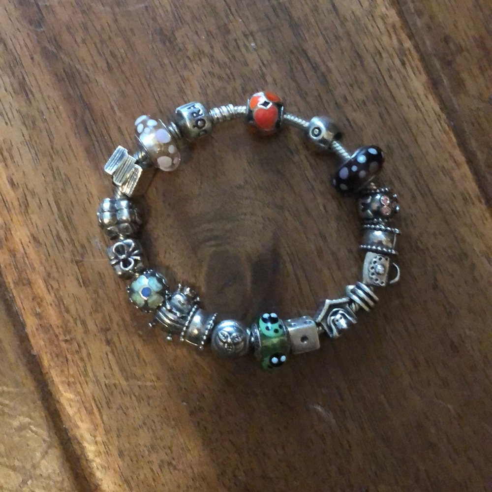 Authentic pandora bracelet and 18 authentic beads